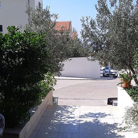 Long Apartment Makarska Bagian luar foto